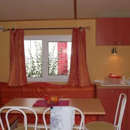 3 Etoiles - Ccbaeih *