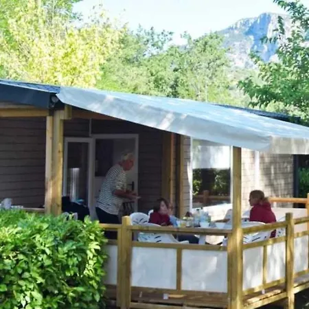 3 Etoiles - Ccbaeih * Moustiers-Sainte-Marie