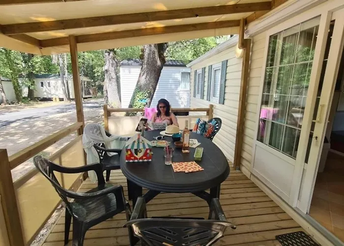 3 étoiles - Ccbaeih Camping